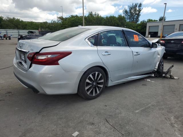 1N4AL3AP1JC129038 - 2018 NISSAN ALTIMA 2.5 SILVER photo 3