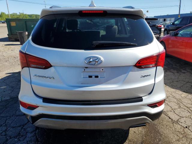 5XYZU3LB2JG506208 - 2018 HYUNDAI SANTA FE S SILVER photo 6