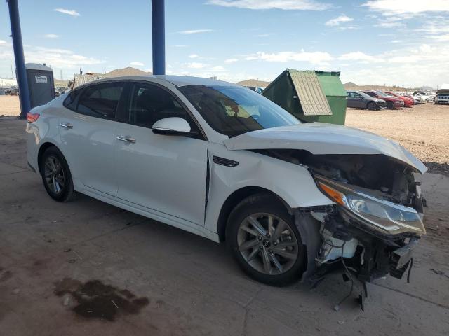 5XXGT4L34KG296824 - 2019 KIA OPTIMA LX WHITE photo 4