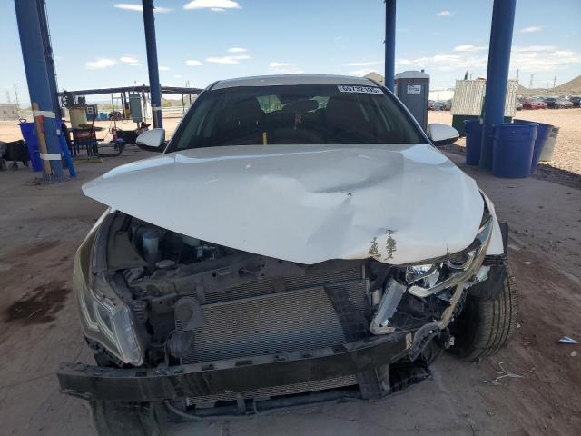 5XXGT4L34KG296824 - 2019 KIA OPTIMA LX WHITE photo 5