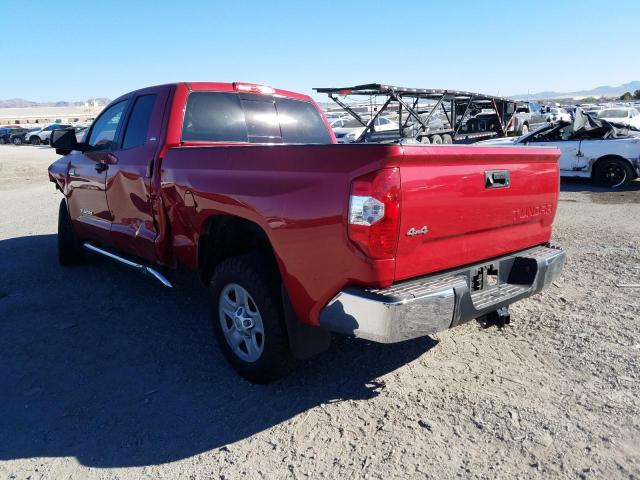 5TFUY5F12JX761208 - 2018 TOYOTA TUNDRA DOUBLE CAB SR/SR5 RED photo 3