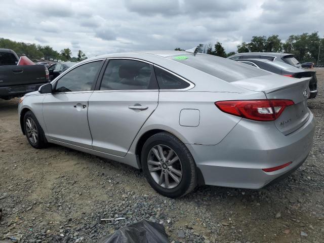 5NPE24AA8FH148519 - 2015 HYUNDAI SONATA ECO SILVER photo 2