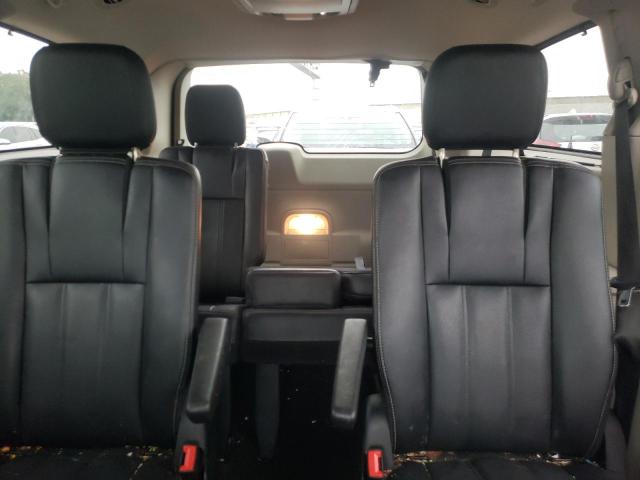 2C4RC1CG6GR189671 - 2016 CHRYSLER TOWN & COU TOURING L MAROON photo 10