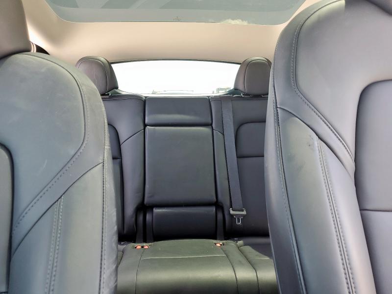 7SAYGDEE6PA130256 - 2023 TESLA MODEL Y 白色 照片 10