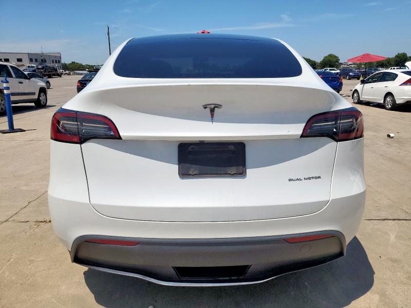 7SAYGDEE6PA130256 - 2023 TESLA MODEL Y Белый фото 6