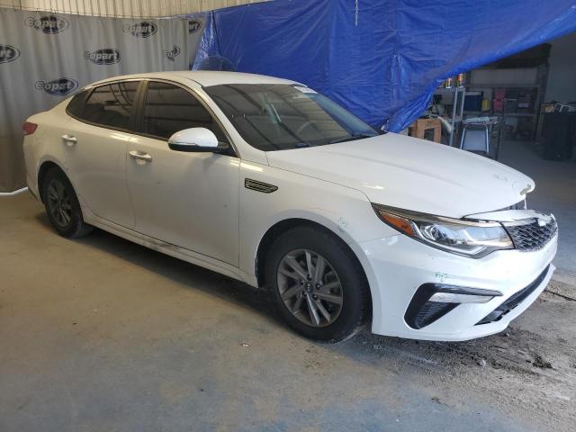 5XXGT4L34KG288206 - 2019 KIA OPTIMA LX WHITE photo 4