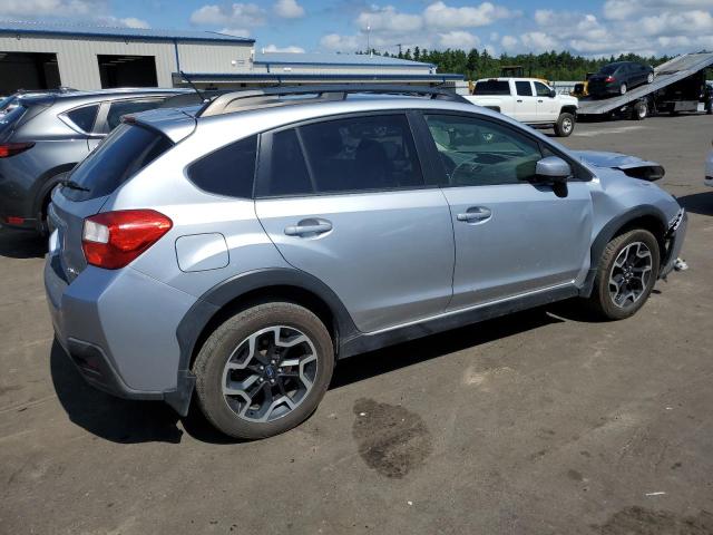 JF2GPABC8HG241185 - 2017 SUBARU CROSSTREK PREMIUM SILVER photo 3