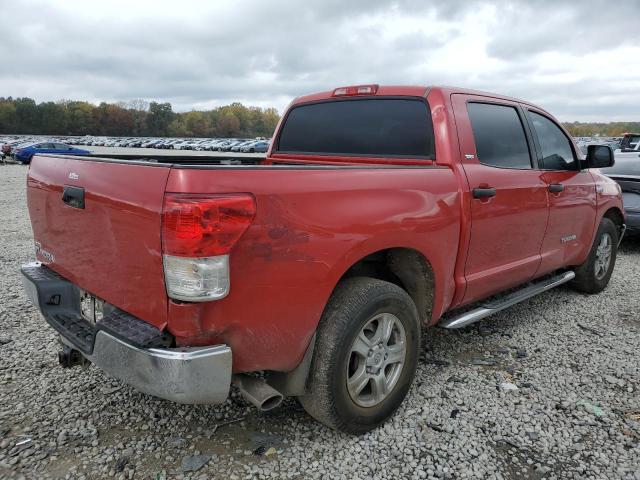 5TFEY5F17BX106564 - 2011 TOYOTA TUNDRA CREWMAX SR5 RED photo 4