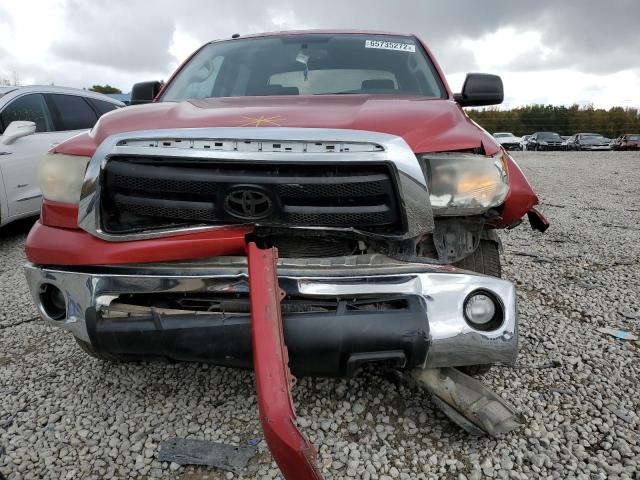 5TFEY5F17BX106564 - 2011 TOYOTA TUNDRA CREWMAX SR5 RED photo 9