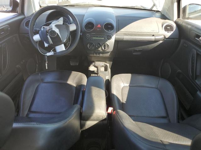 3VWPG3AGXAM016385 - 2010 VOLKSWAGEN NEW BEETLE Schwarz Foto 8