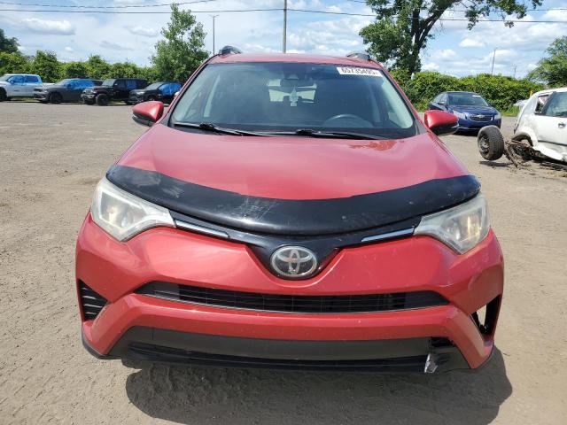 2T3BFREV9HW550952 - 2017 TOYOTA RAV4 LE წითელი ფოტო 5