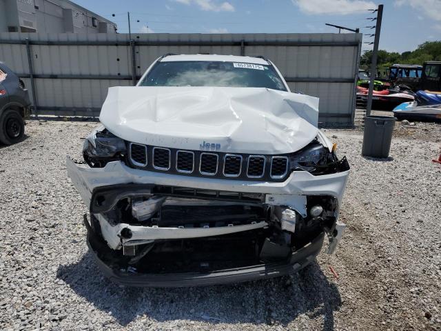 3C4NJDBN9ST514843 - 2025 JEEP COMPASS LATITUDE თეთრი ფოტო 5