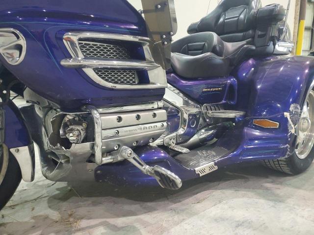 1HFSC47092A100095 - 2002 HONDA GL1800 BLUE photo 10