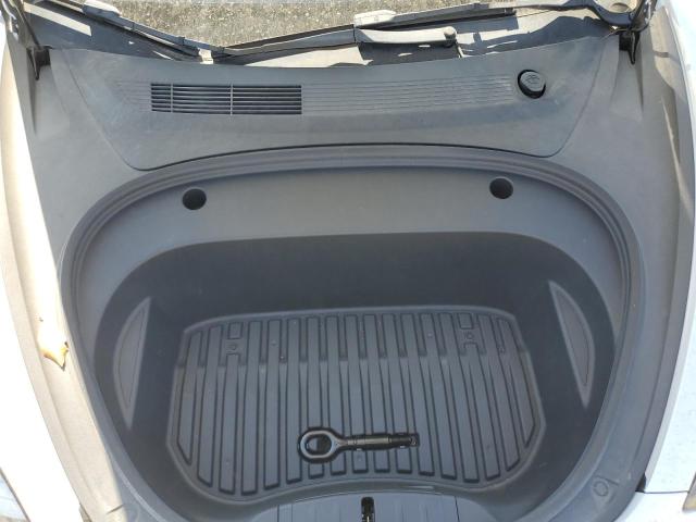 5YJ3E1EA2PF418660 - 2023 TESLA MODEL 3 Biały zdjęcie 11