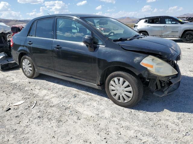 3N1BC11E28L369539 - 2008 NISSAN VERSA S BLACK photo 4