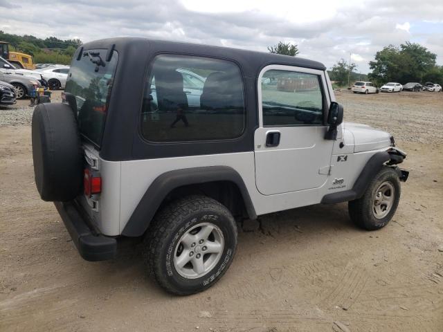 1J4FA39S73P367271 - 2003 JEEP WRANGLER COMMANDO SILVER photo 3