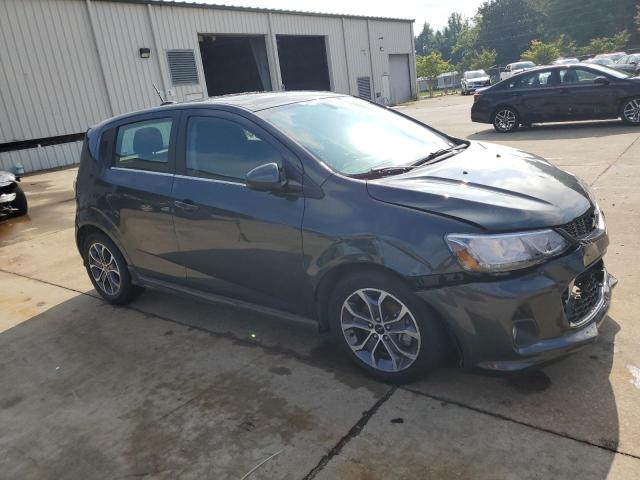 1G1JD6SBXK4131502 - 2019 CHEVROLET SONIC LT GRAY photo 4