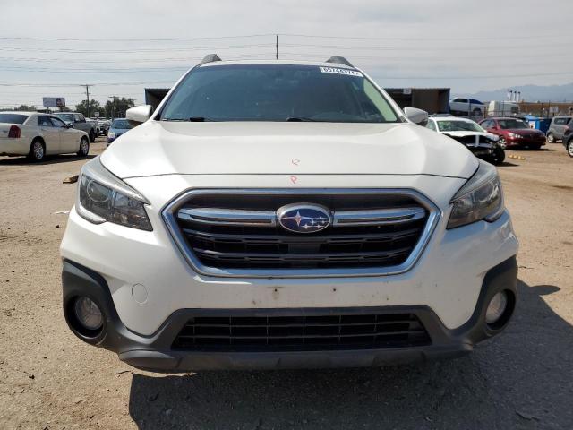 4S4BSAHC0J3345404 - 2018 SUBARU OUTBACK 2.5I PREMIUM WHITE photo 5