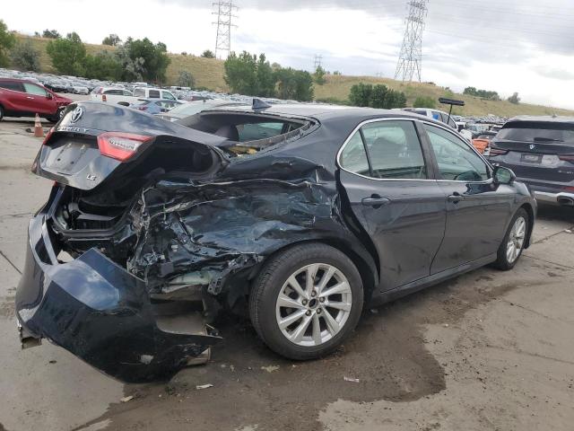 4T1C11AK0MU432307 - 2021 TOYOTA CAMRY LE GRAY photo 3