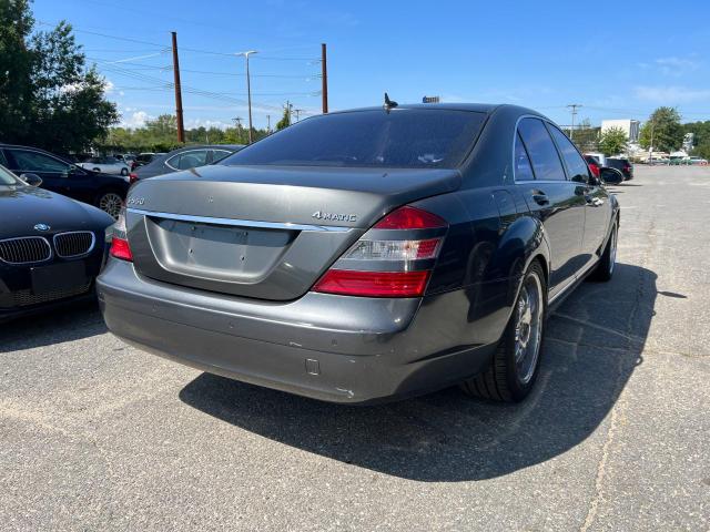 WDDNG86X87A117503 - 2007 MERCEDES-BENZ S 550 4MATIC GRAY photo 4