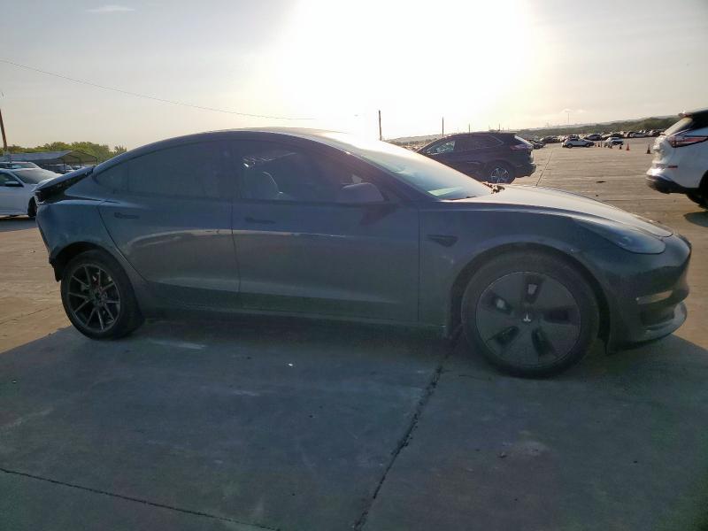 5YJ3E1EB5NF204817 - 2022 TESLA MODEL 3 ნაცრისფერი ფოტო 4