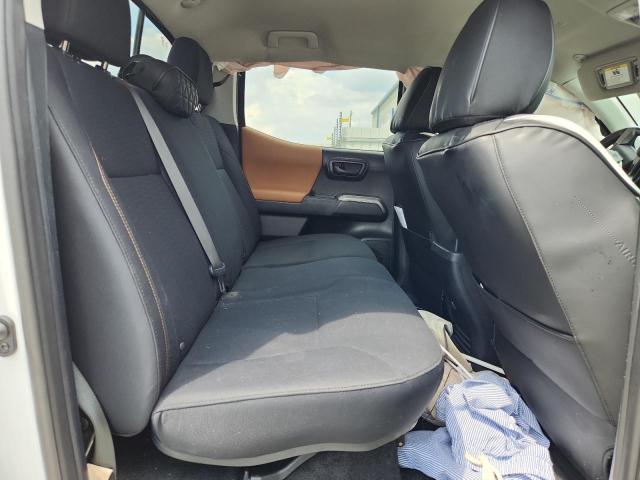 3TMAZ5CN4KM089053 - 2019 TOYOTA TACOMA DOUBLE CAB WHITE photo 10