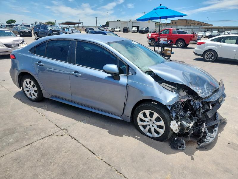 5YFEPMAE7NP323154 - 2022 TOYOTA COROLLA LE BLUE photo 4