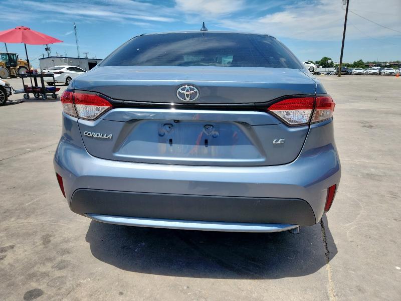 5YFEPMAE7NP323154 - 2022 TOYOTA COROLLA LE BLUE photo 6