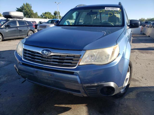 JF2SH6BC8AH803493 - 2010 SUBARU FORESTER XS Bleu photo 5