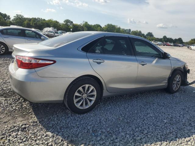 4T1BF1FK0HU654132 - 2017 TOYOTA CAMRY LE SILVER photo 3