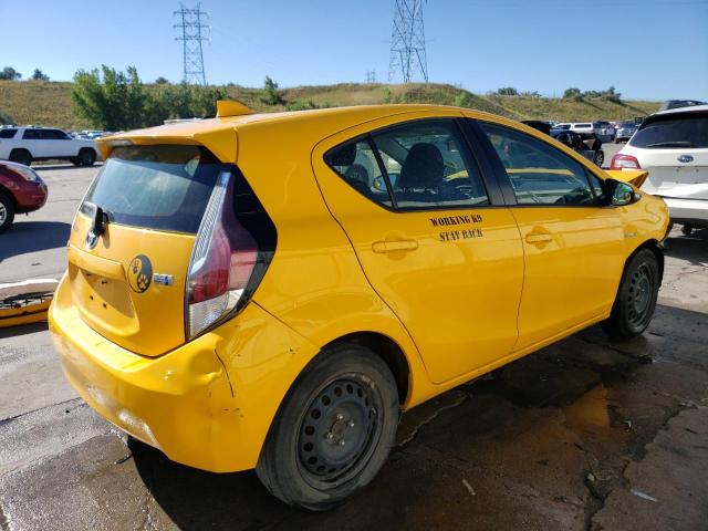 JTDKDTB35F1110809 - 2015 TOYOTA PRIUS C YELLOW photo 3