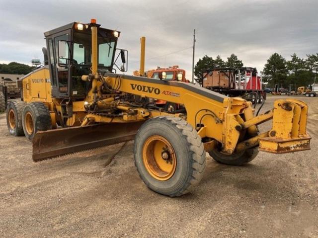 X037587X - 2006 VOLVO G740B MOTO YELLOW photo 2