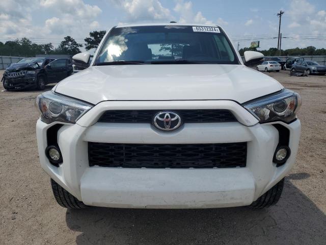 JTEZU5JR2J5173024 - 2018 TOYOTA 4RUNNER SR5 WHITE photo 5