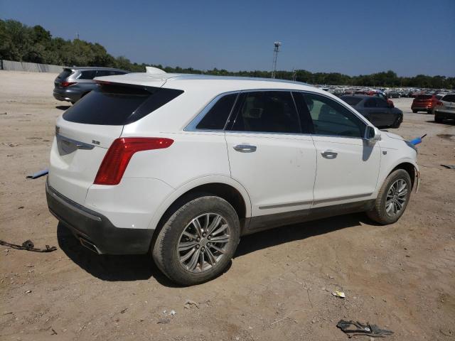 1GYKNCRS4JZ165735 - 2018 CADILLAC XT5 LUXURY WHITE photo 3