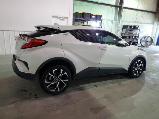 NMTKHMBXXJR047651 - 2018 TOYOTA C-HR XLE WHITE photo 3