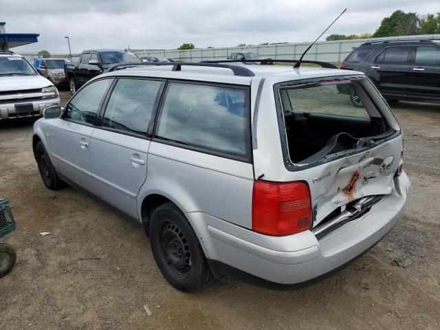 WVWNA63B5XE499345 - 1999 VOLKSWAGEN PASSAT GLS GRAY photo 2