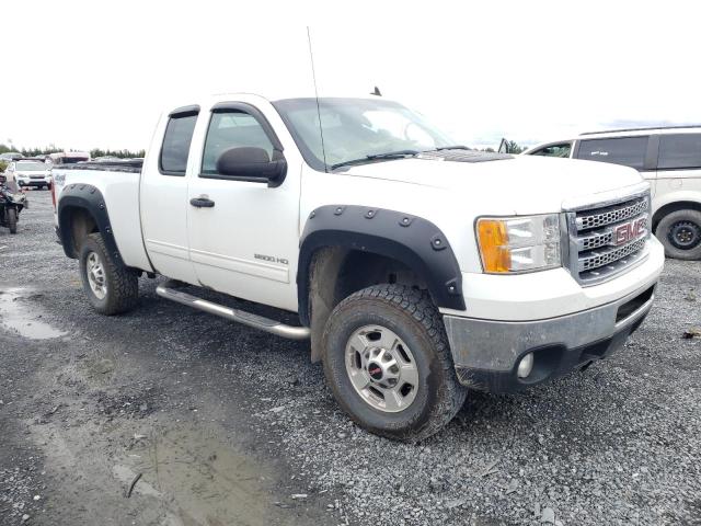 1GT220CG6DZ332537 - 2013 GMC SIERRA K2500 SLE WHITE photo 4