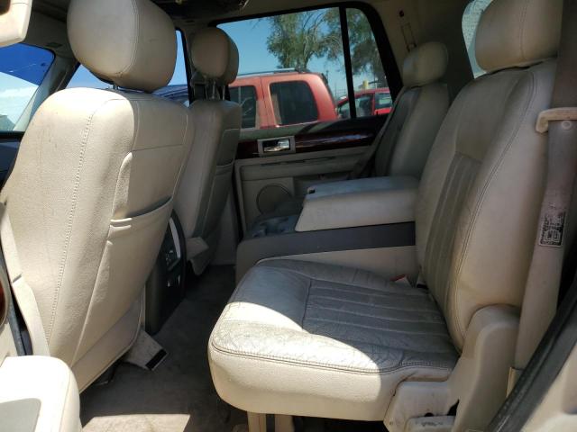 5LMFU27R14LJ18229 - 2004 LINCOLN NAVIGATOR ოქროსფერი ფოტო 11