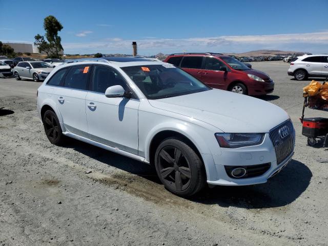 WA1UFAFL5EA049567 - 2014 AUDI A4 ALLROAD PREMIUM PLUS WHITE photo 4