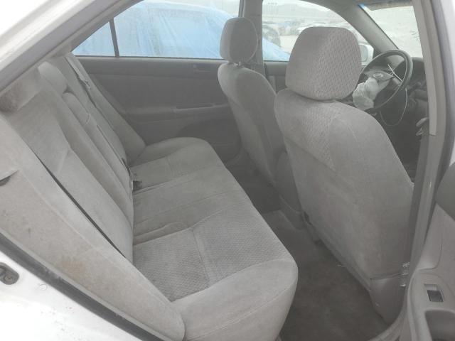 JTDBE32K320095554 - 2002 TOYOTA CAMRY LE WHITE photo 10