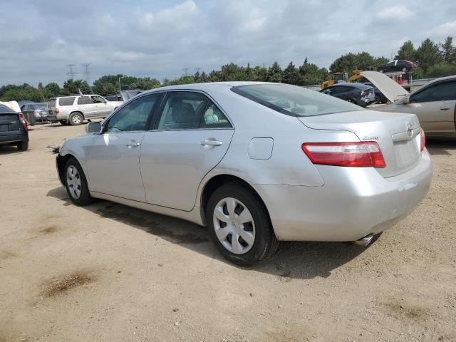 4T1BK46K09U582489 - 2009 TOYOTA CAMRY SE SILVER photo 2