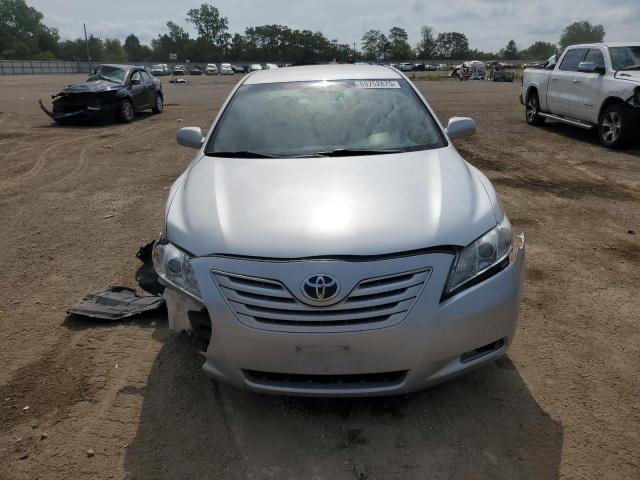 4T1BK46K09U582489 - 2009 TOYOTA CAMRY SE SILVER photo 5