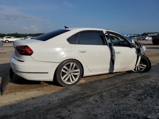 1VWLA7A37KC003584 - 2019 VOLKSWAGEN PASSAT WOLFSBURG WHITE photo 3