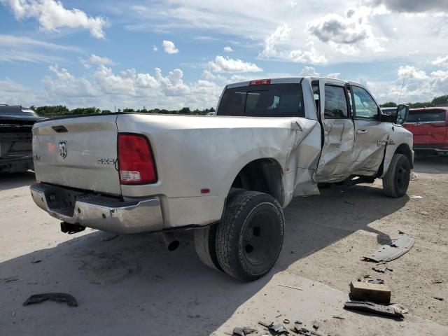 3C63RRHL5JG103652 - 2018 RAM 3500 SLT SILVER photo 3