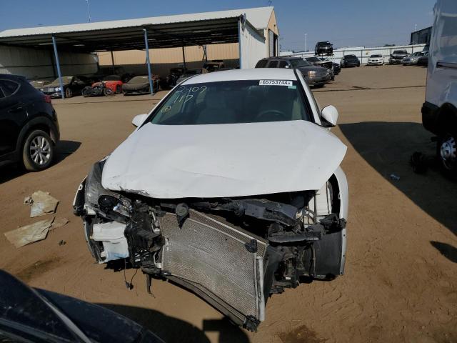 5NPE24AF5FH147002 - 2015 HYUNDAI SONATA SE WHITE photo 5