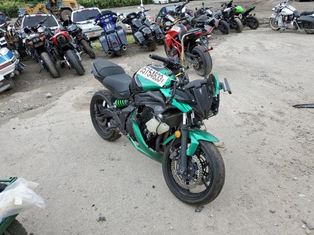 JKAEXEE11GDA21777 - 2016 KAWASAKI EX650 E GREEN photo 1