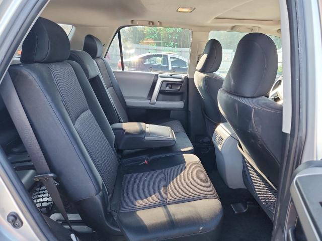 JTEZU5JR9B5018584 - 2011 TOYOTA 4RUNNER SR5 SILVER photo 11