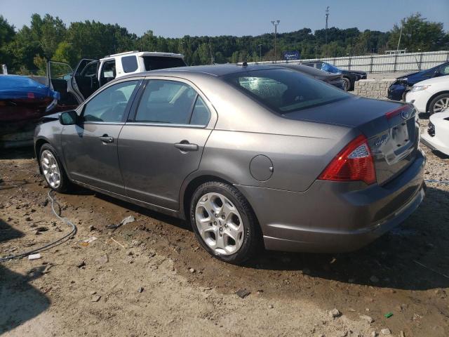 3FAHP0HA8AR301215 - 2010 FORD FUSION SE GRAY photo 2