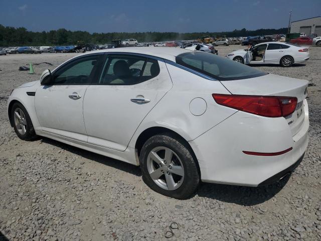 KNAGM4A75F5640879 - 2015 KIA OPTIMA LX WHITE photo 2