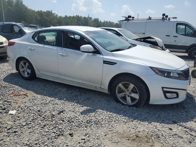 KNAGM4A75F5640879 - 2015 KIA OPTIMA LX WHITE photo 4